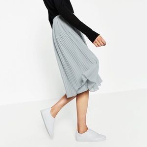 NWT Zara Pleated Chiffon Midi Skirt Pastel Blue